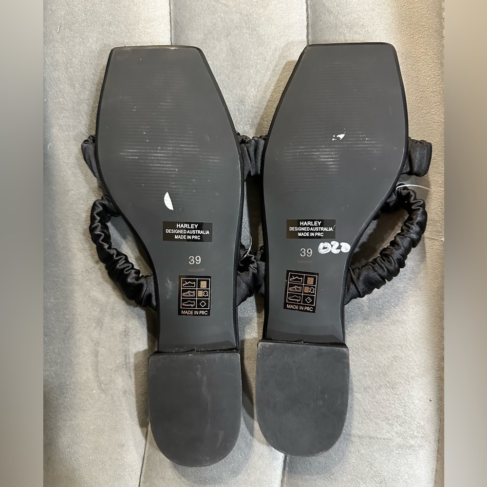 SENSO Harley II Black Satin‎ Sandals - Picture 4 of 5